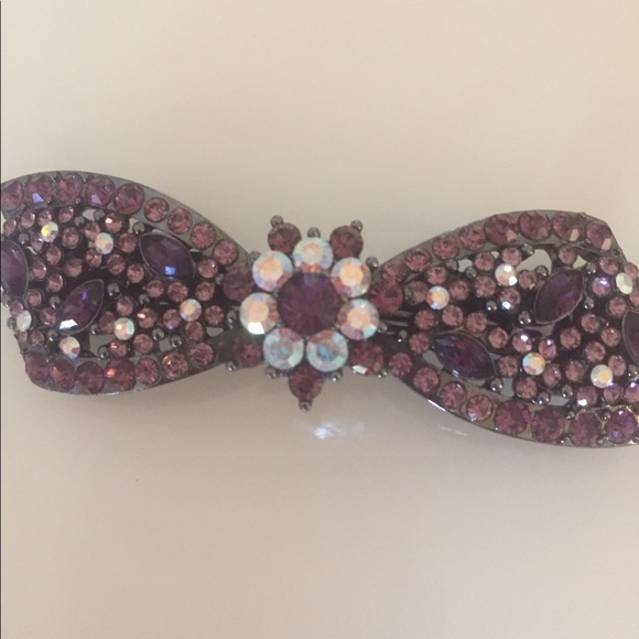 Brooch - Picture 2 of 2